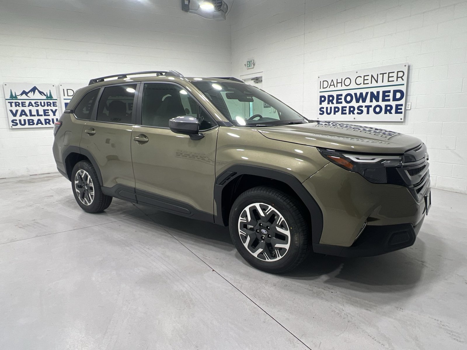 New 2026 Subaru Forester Premium AWD/4WD image 2