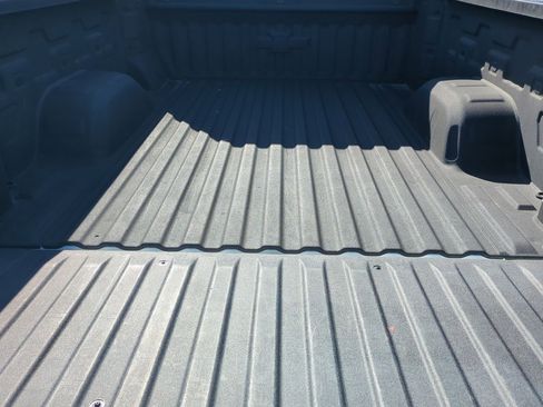 Used 2022 Chevrolet Silverado 1500 RST image 25