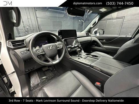 Used 2024 Lexus LX 600 4WD w/ Interior Upgrade Package image 17