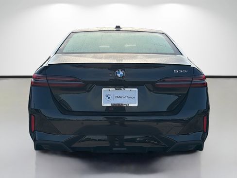 New 2027 BMW 530i w/ M Sport Package RWD image 4