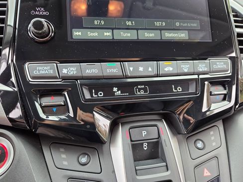 Certified 2024 Honda Odyssey EX-L image 30