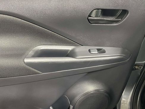 Used 2024 Nissan Kicks S image 13