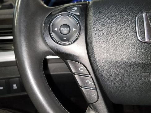 Used 2015 Honda Crosstour EX-L image 32