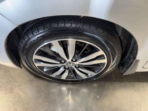 Used 2015 Honda Fit EX image 10