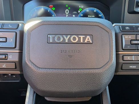 Used 2024 Toyota Land Cruiser image 27