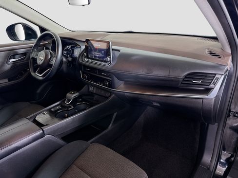 Used 2023 Nissan Rogue SV image 30