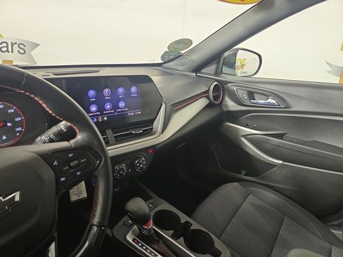 Certified 2024 Chevrolet Trax RS w/ Driver Confidence Package image 24