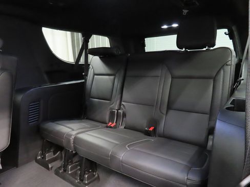 Used 2021 GMC Yukon XL Denali w/ Denali Premium Package image 54