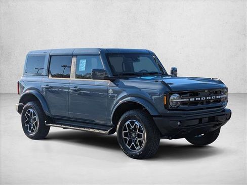 New 2025 Ford Bronco Outer Banks image 6