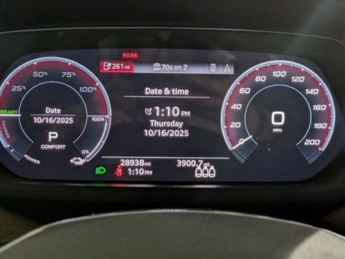 Used 2022 Audi e-tron GT Premium Plus image 10