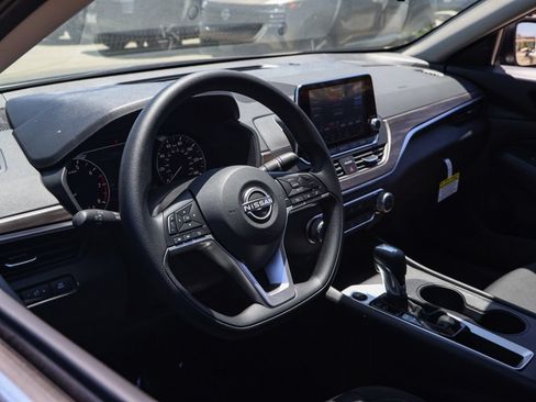 New 2026 Nissan Altima 2.5 SV FWD image 14