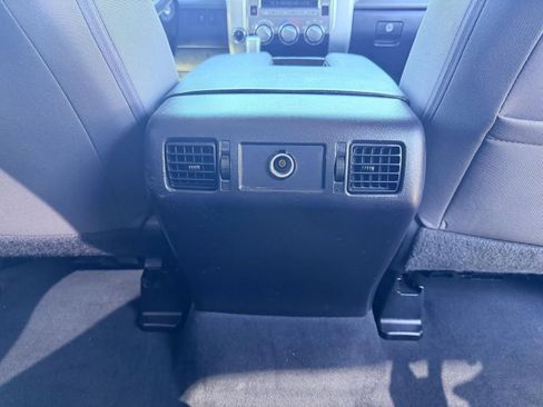 Used 2015 Toyota Tundra SR5 w/ SR5 Upgrade Package image 39