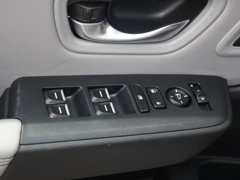 Certified 2025 Honda Pilot EX-L image 10
