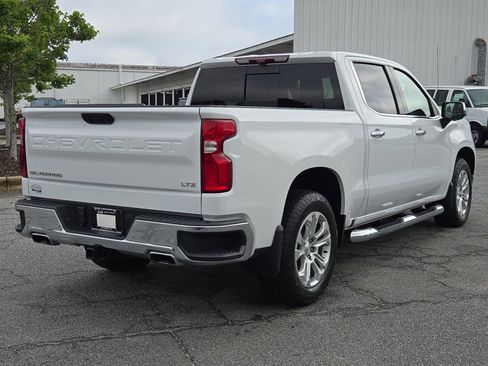 Used 2023 Chevrolet Silverado 1500 LTZ w/ LTZ Premium Package AWD/4WD image 9