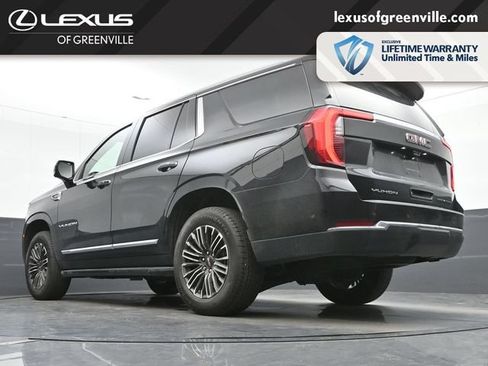 Used 2025 GMC Yukon Elevation w/ Technology Package AWD/4WD image 14