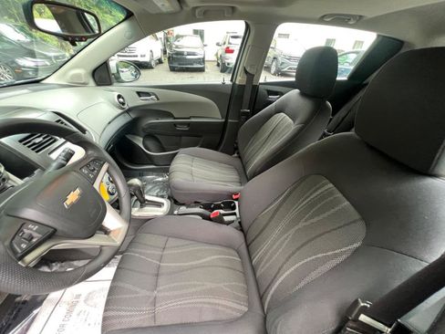 Used 2014 Chevrolet Sonic LT w/ Fun and Sun Package image 10