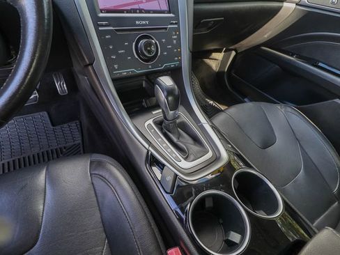 Used 2013 Ford Fusion Titanium AWD/4WD image 19