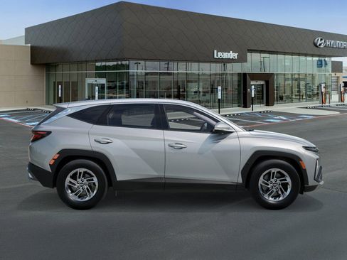 New 2026 Hyundai Tucson SE FWD image 7