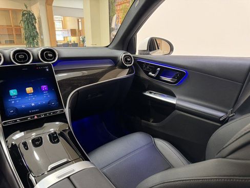Certified 2025 Mercedes-Benz GLC 300 image 10