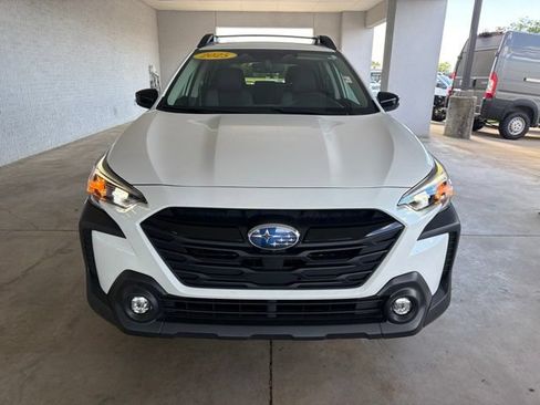 Used 2025 Subaru Outback Onyx Edition XT AWD/4WD image 11
