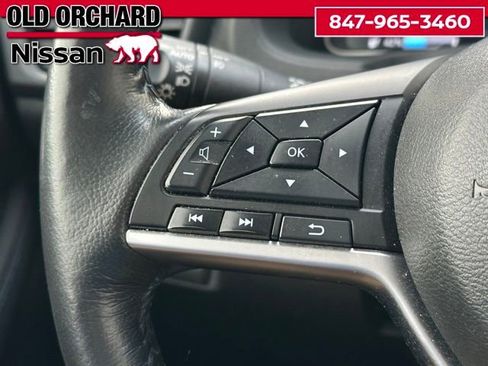 Used 2019 Nissan Leaf SV w/ SV Technology Package image 17