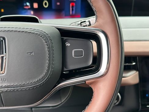 New 2026 Lincoln Navigator L Reserve AWD/4WD image 11
