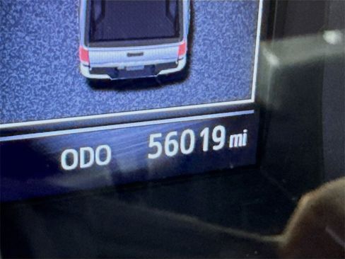 Certified 2019 Toyota Tacoma SR5 image 5