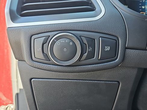 Used 2024 Ford Edge SEL AWD/4WD image 35