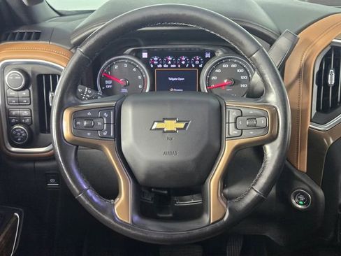 Used 2021 Chevrolet Silverado 1500 High Country w/ Technology Package AWD/4WD image 22