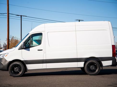 New 2026 Mercedes-Benz Sprinter 2500 image 7