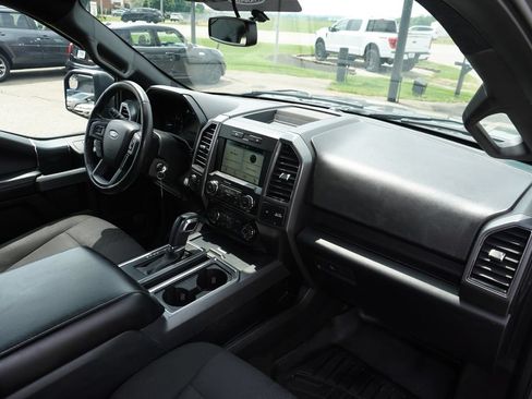 Used 2018 Ford F150 XLT w/ Equipment Group 302A Luxury AWD/4WD image 28