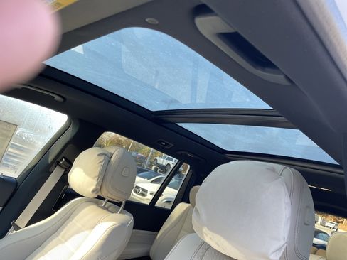 New 2026 Mercedes-Benz GLS 580 4MATIC image 22