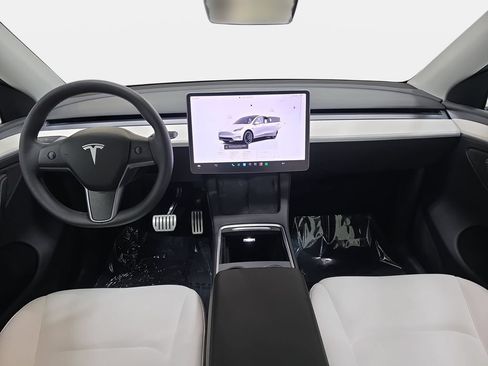 Used 2024 Tesla Model Y Performance AWD/4WD image 10