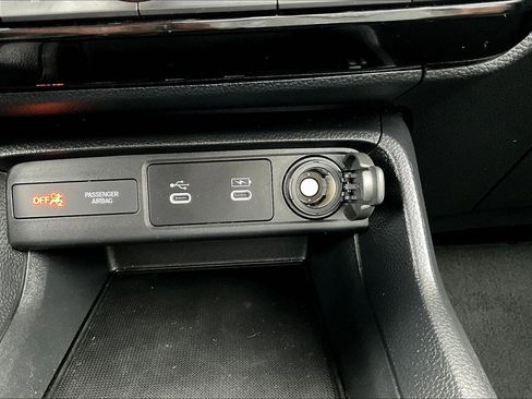 Certified 2025 Honda Civic Sport image 24