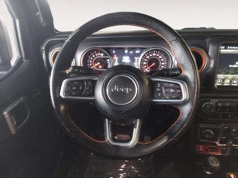 Used 2020 Jeep Gladiator Mojave AWD/4WD image 13
