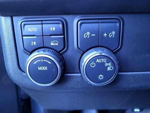 Used 2023 Chevrolet Tahoe LT image 23