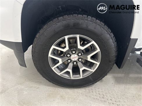 Used 2022 GMC Canyon AT4 image 21