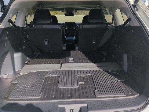 Certified 2026 Toyota Highlander XLE image 28