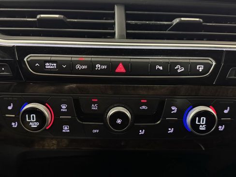 Used 2017 Audi Q7 3.0T Premium Plus AWD/4WD image 24