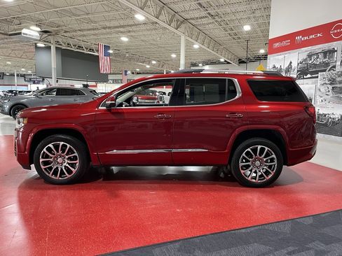 Used 2023 GMC Acadia Denali w/ Denali Ultimate Package image 7