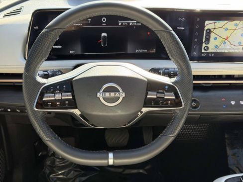 Used 2024 Nissan Ariya FWD image 8