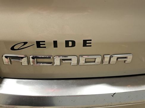 Used 2016 GMC Acadia SLT AWD/4WD image 38