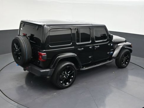 Used 2024 Jeep Wrangler Unlimited Sahara AWD/4WD image 23