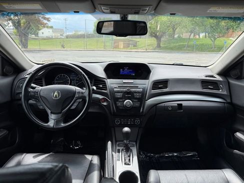 Used 2013 Acura ILX w/ Premium Package FWD image 10