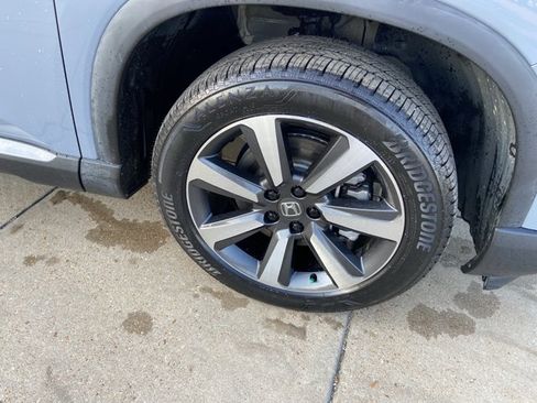 Used 2023 Honda Pilot Touring image 32