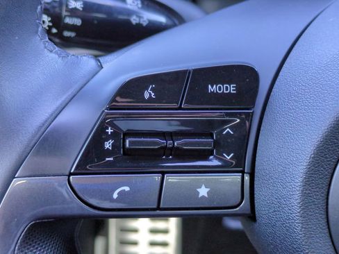 Certified 2025 Hyundai Elantra Sport w/ Cargo Package image 17