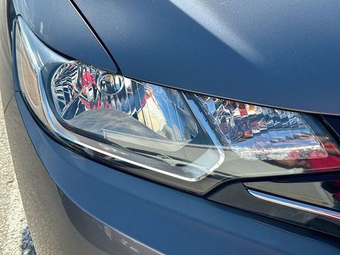 Used 2015 Honda Fit EX image 37