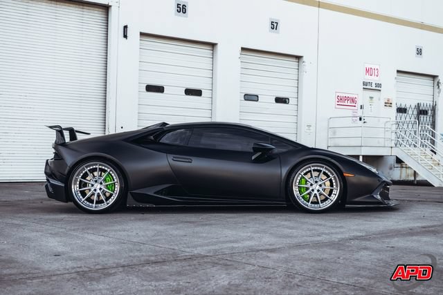Used 2019 Lamborghini Huracan LP 580-2 RWD image 12