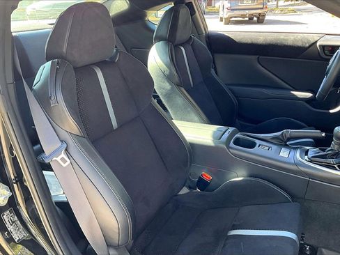 Used 2025 Toyota GR86 Premium image 23