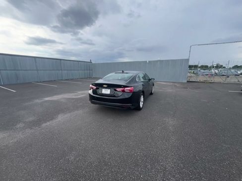 Used 2020 Chevrolet Malibu LT FWD image 14
